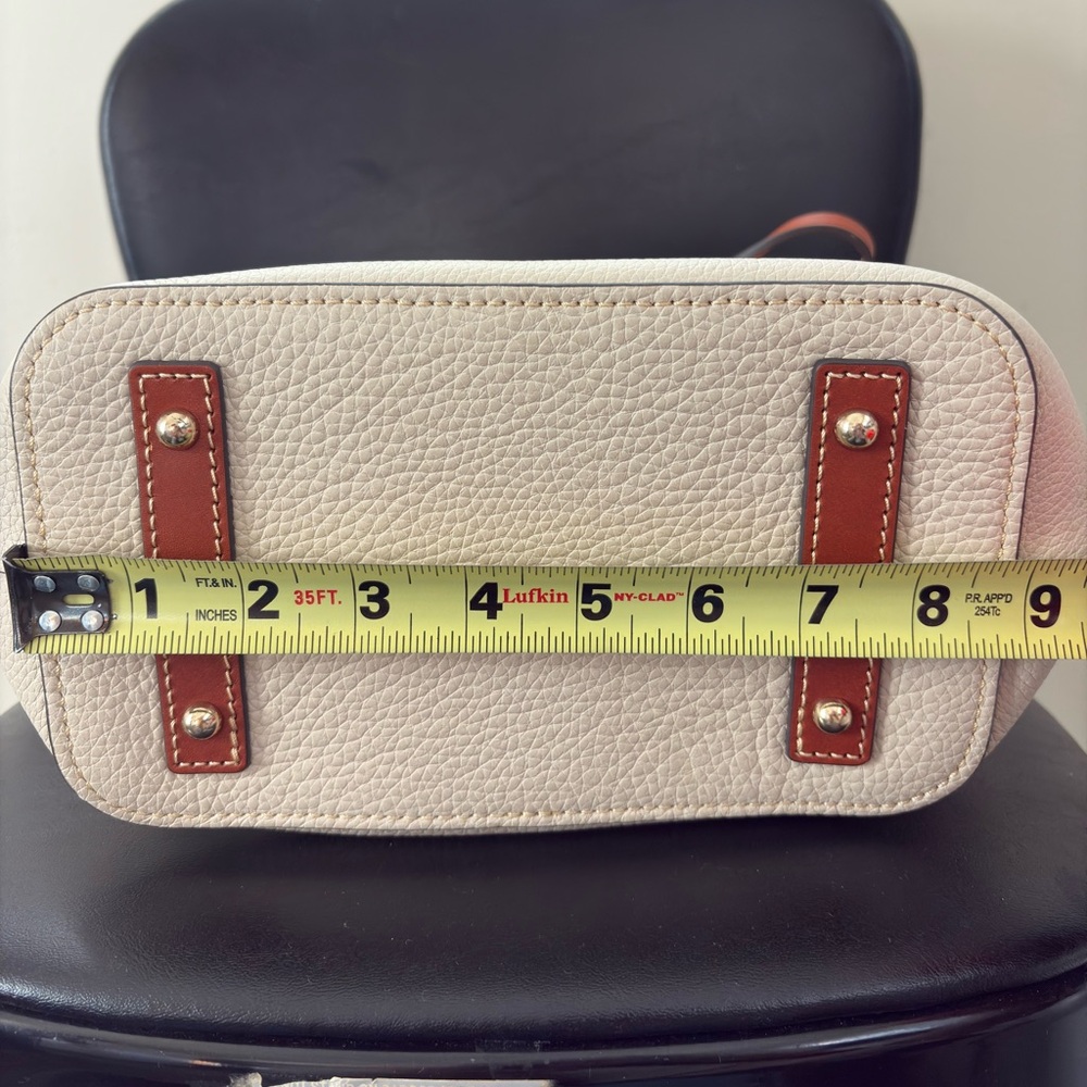 Dooney & Bourke Pebble Grain Drawstring Bucket Bag / Purse - Picture 11 of 14